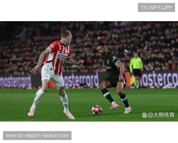 埃因霍温内部赛中加克波曾多次制造威胁 埃因霍温内部赛中加克波曾多次制造威胁